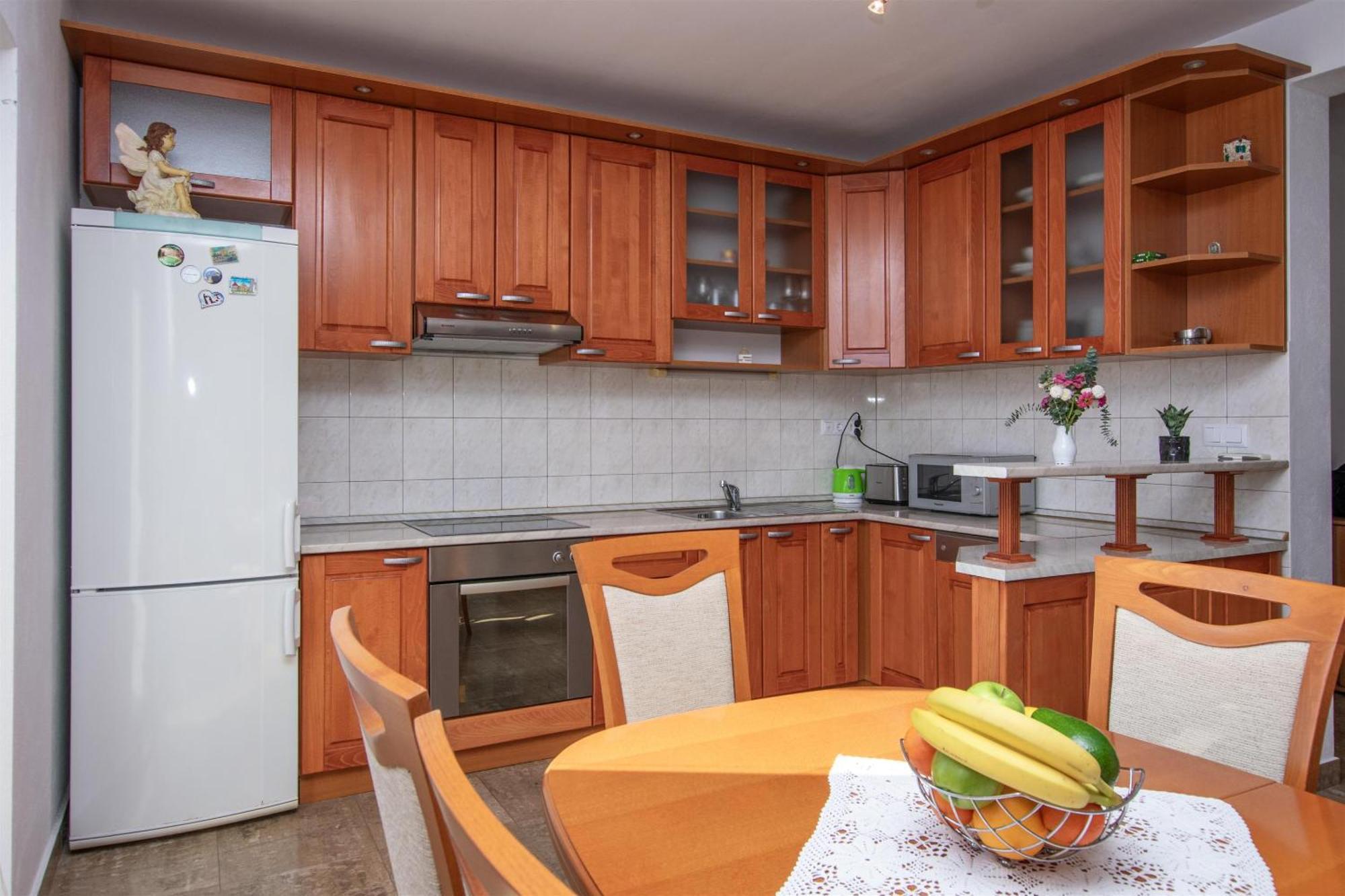 Apartment Zdravko-with parking Omiš Zewnętrze zdjęcie