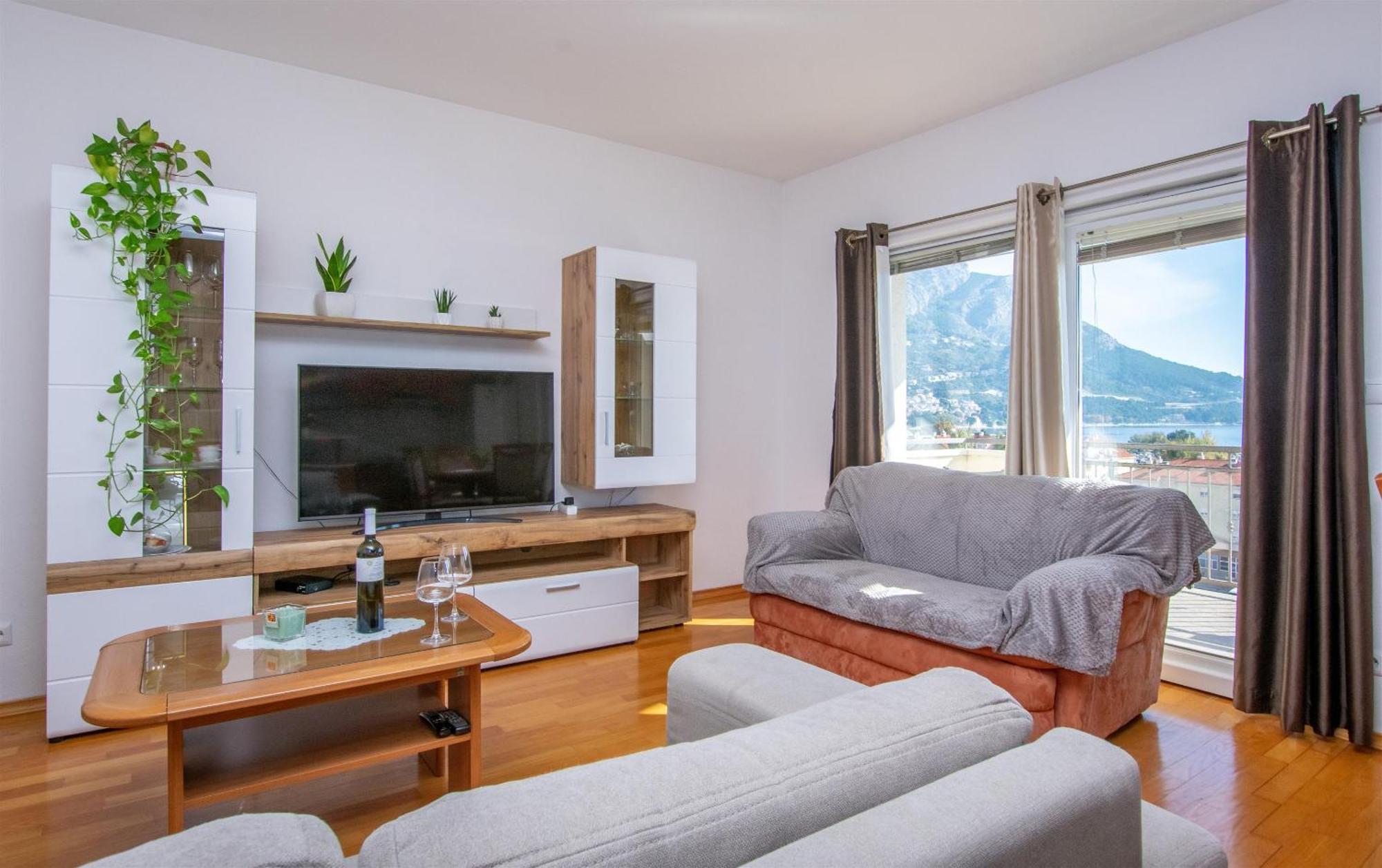 Apartment Zdravko-with parking Omiš Zewnętrze zdjęcie
