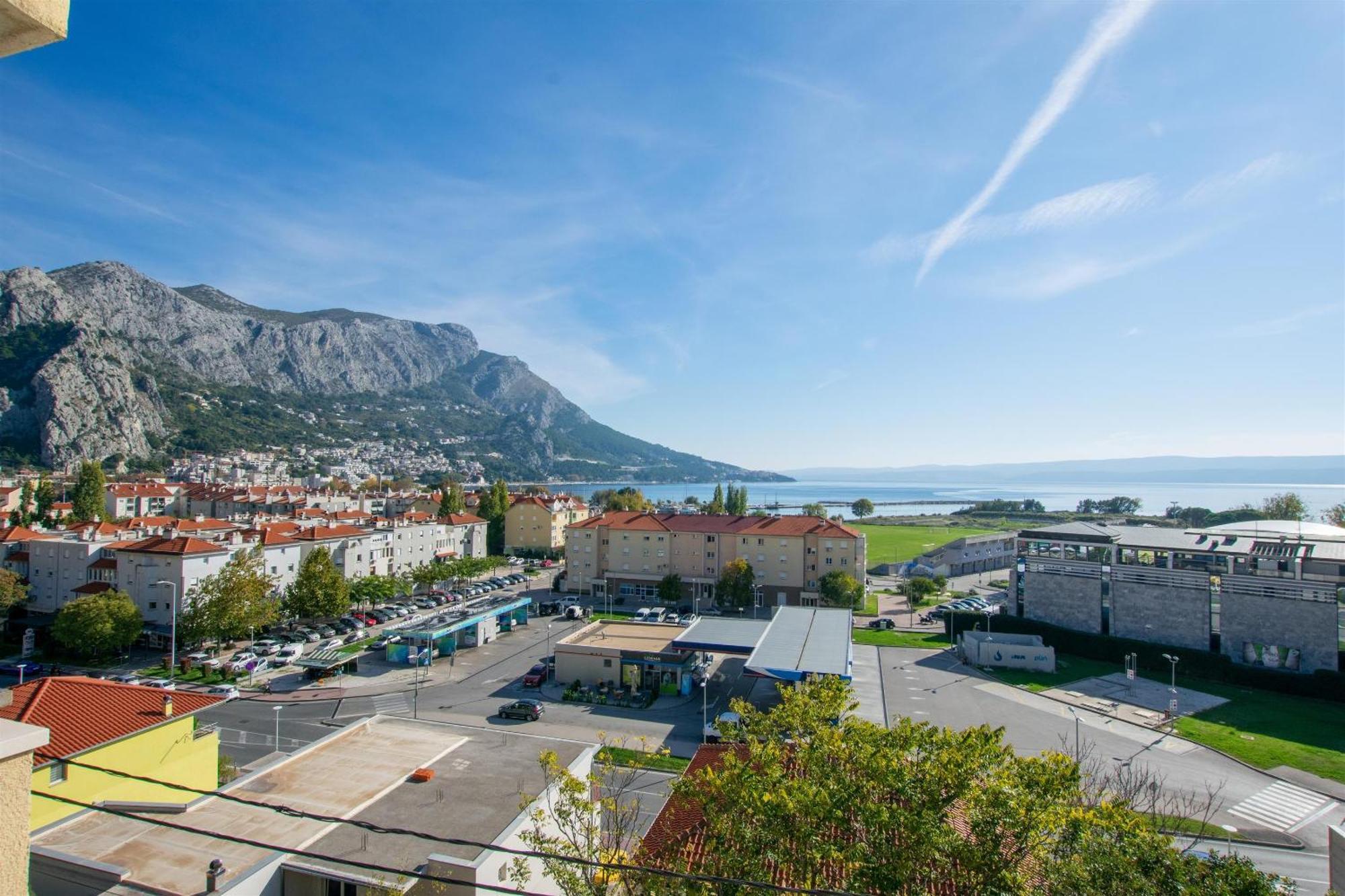 Apartment Zdravko-with parking Omiš Zewnętrze zdjęcie