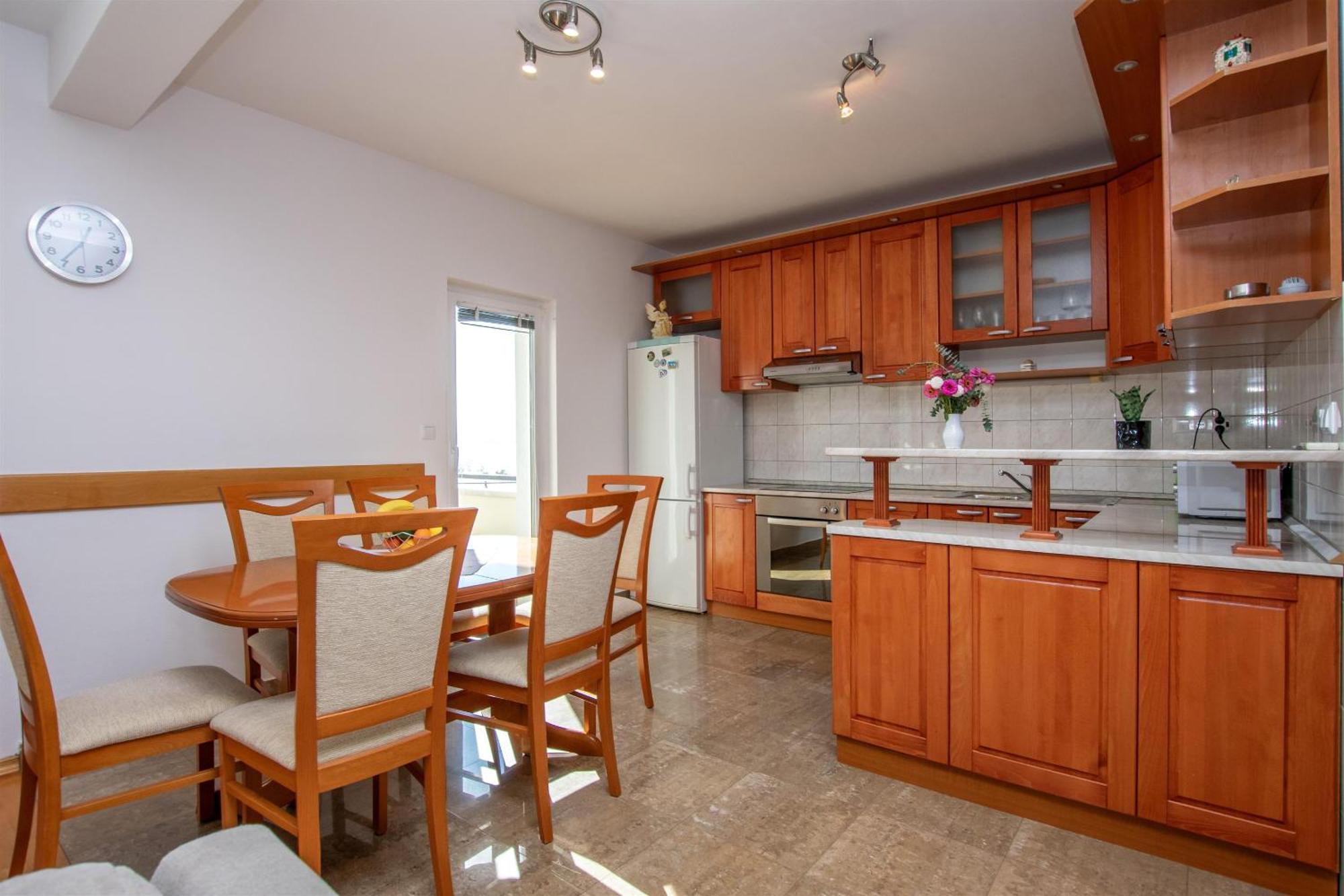 Apartment Zdravko-with parking Omiš Zewnętrze zdjęcie