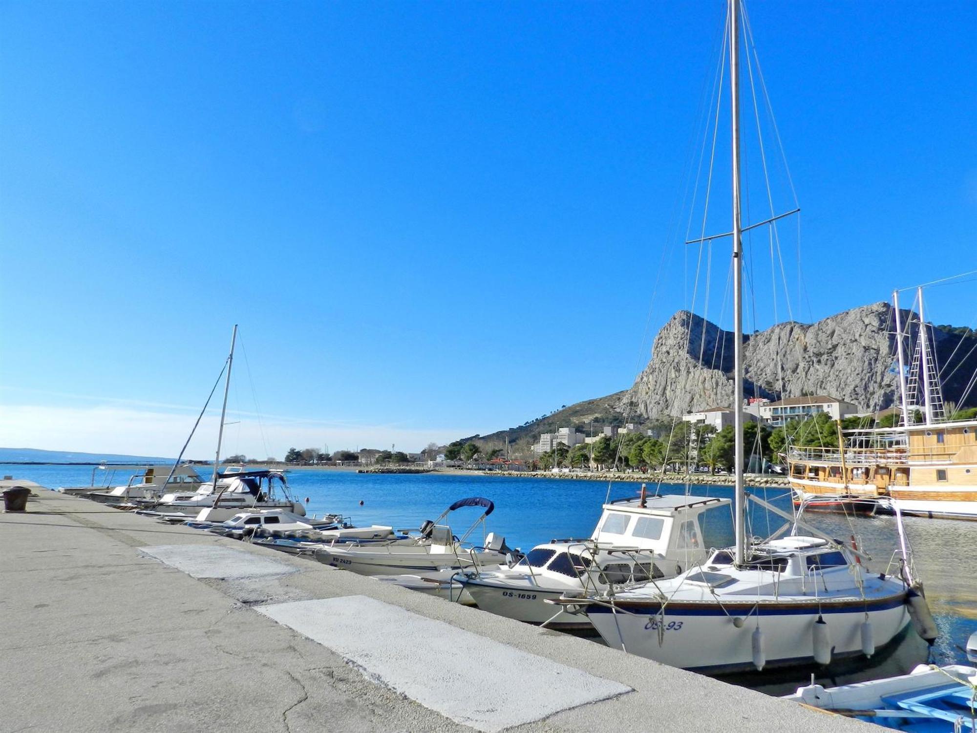 Apartment Zdravko-with parking Omiš Zewnętrze zdjęcie